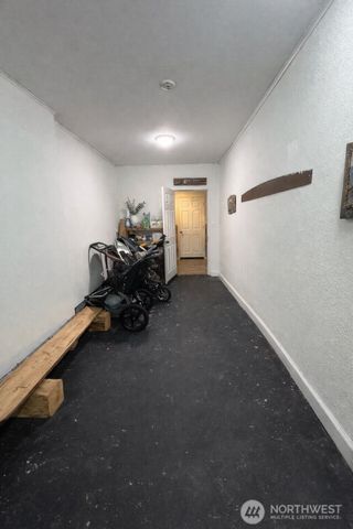 302 Centre Street N, Rainier, WA 98576