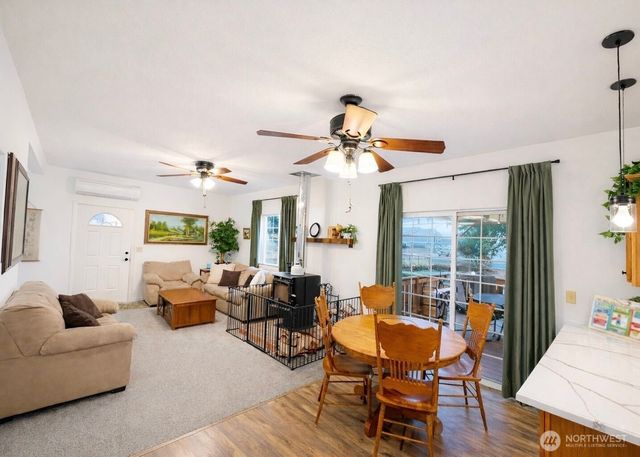 302 Centre Street N, Rainier, WA 98576