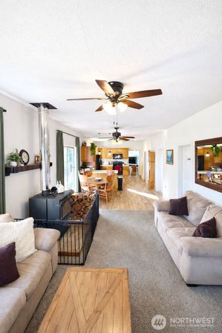 302 Centre Street N, Rainier, WA 98576