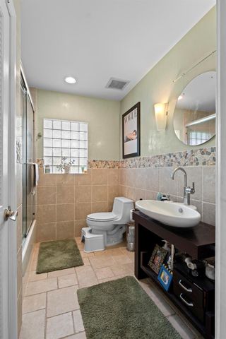 2700 NE 4th Way, Boca Raton, FL 33431