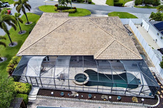 2700 NE 4th Way, Boca Raton, FL 33431