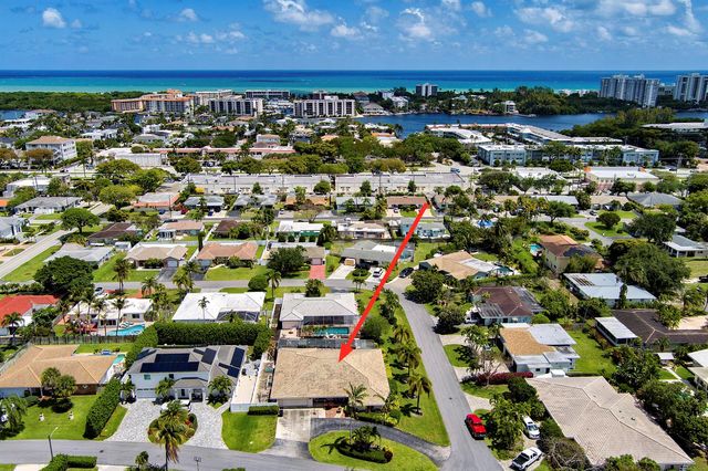2700 NE 4th Way, Boca Raton, FL 33431