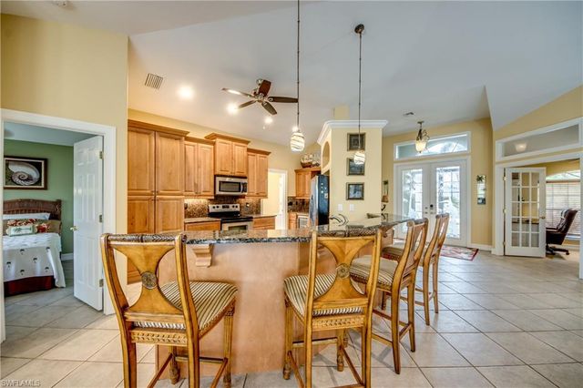 3809 SW 11th CT, Cape Coral, FL 33914