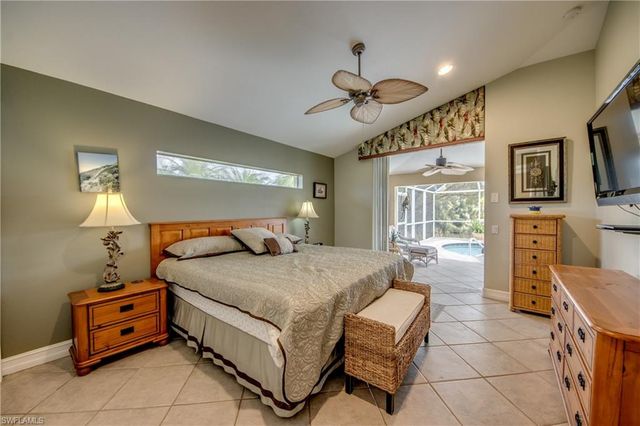 3809 SW 11th CT, Cape Coral, FL 33914