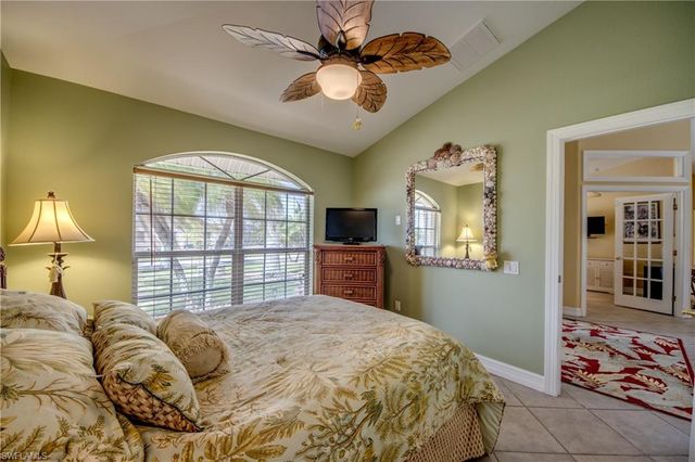 3809 SW 11th CT, Cape Coral, FL 33914