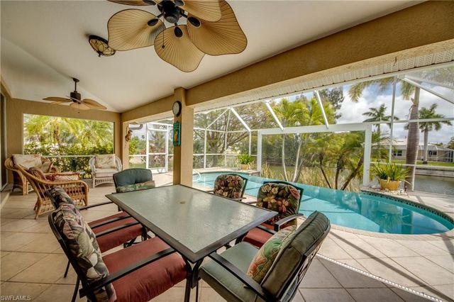 3809 SW 11th CT, Cape Coral, FL 33914