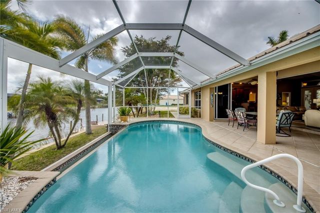 3809 SW 11th CT, Cape Coral, FL 33914