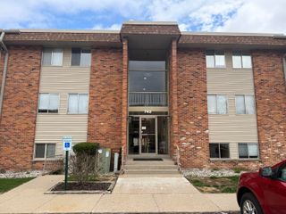 742 W Kilgore Road 106, Kalamazoo, MI 49008