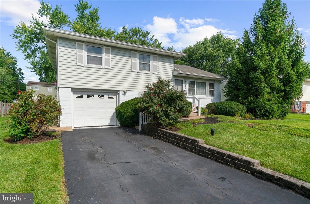 536 POPLAR ST, LANSDALE, PA 19446 — photo 3