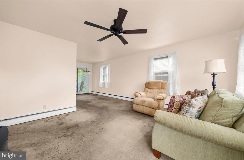 536 POPLAR ST, LANSDALE, PA 19446 — photo 4