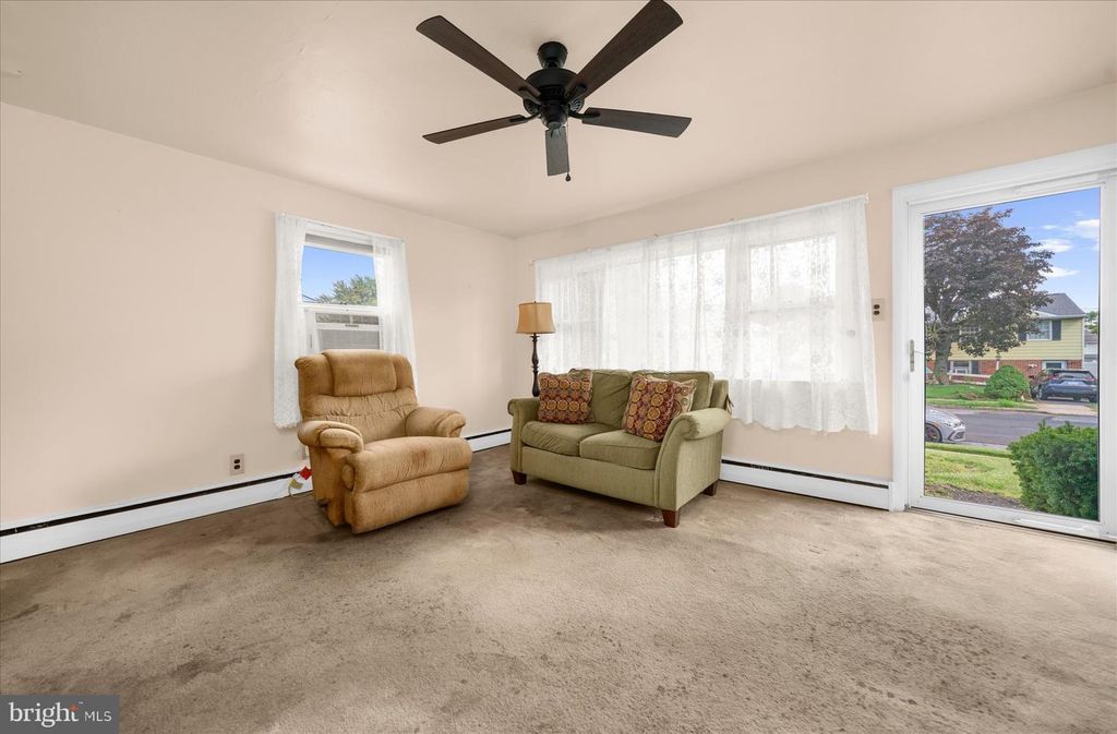 536 POPLAR ST, LANSDALE, PA 19446 — photo 5