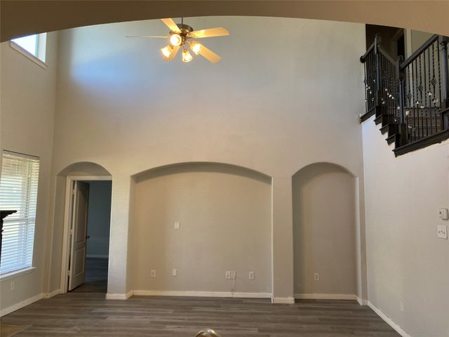 2744 Ferdinand, Grand Prairie, TX 75054