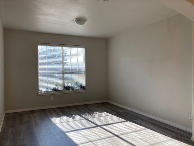 2744 Ferdinand, Grand Prairie, TX 75054