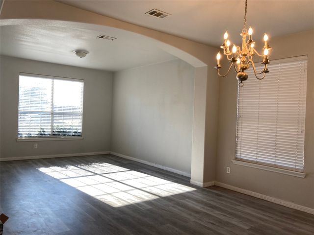 2744 Ferdinand, Grand Prairie, TX 75054