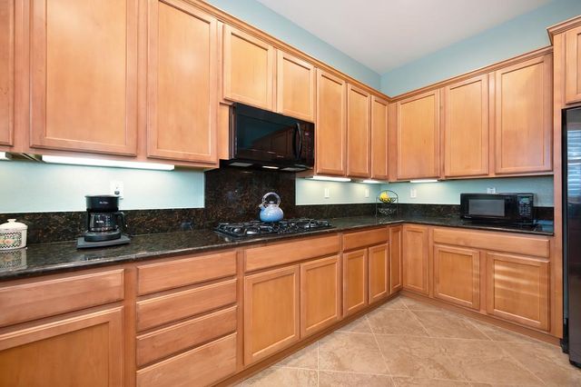 2096 Land End Loop, Roseville, CA 95747