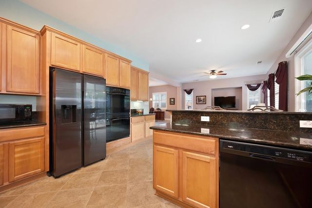 2096 Land End Loop, Roseville, CA 95747