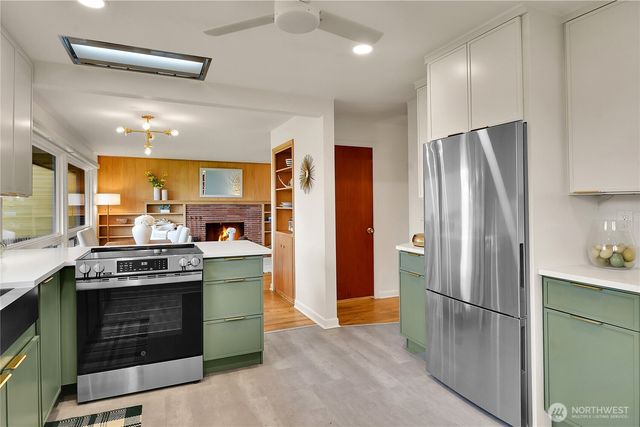 7247 36th Avenue SW, Seattle, WA 98126