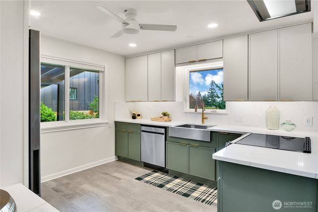 7247 36th Avenue SW, Seattle, WA 98126