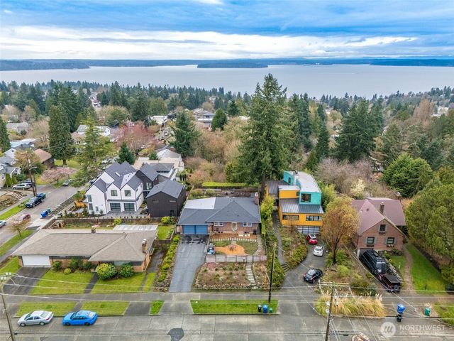 7247 36th Avenue SW, Seattle, WA 98126
