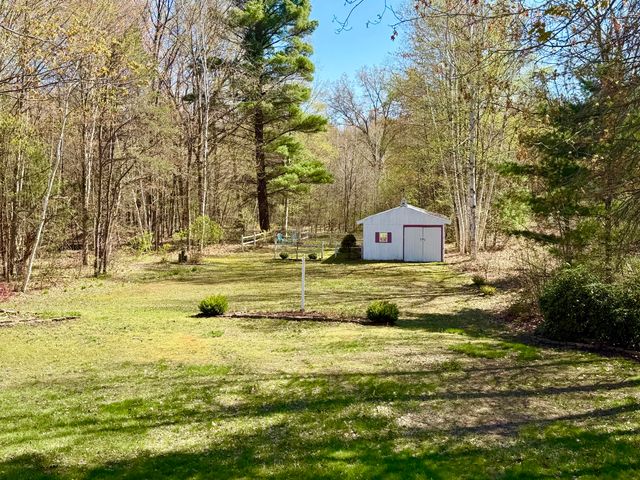 3661 E Sternberg Road, Fruitport Twp, MI 49415