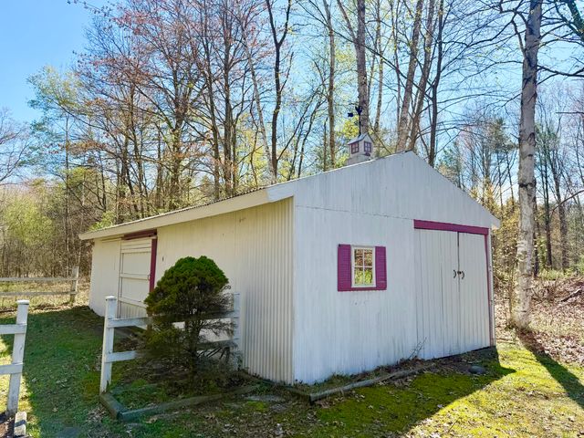 3661 E Sternberg Road, Fruitport Twp, MI 49415
