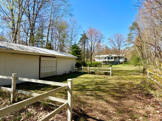 3661 E Sternberg Road, Fruitport Twp, MI 49415