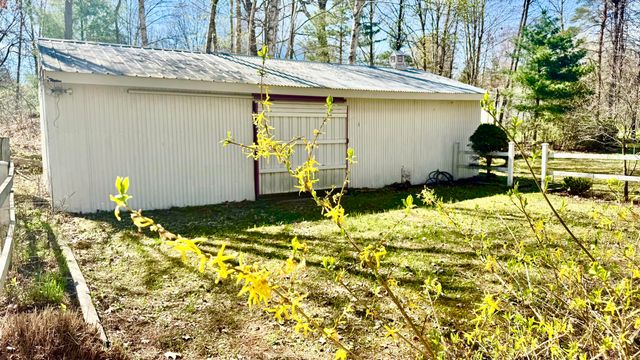 3661 E Sternberg Road, Fruitport Twp, MI 49415