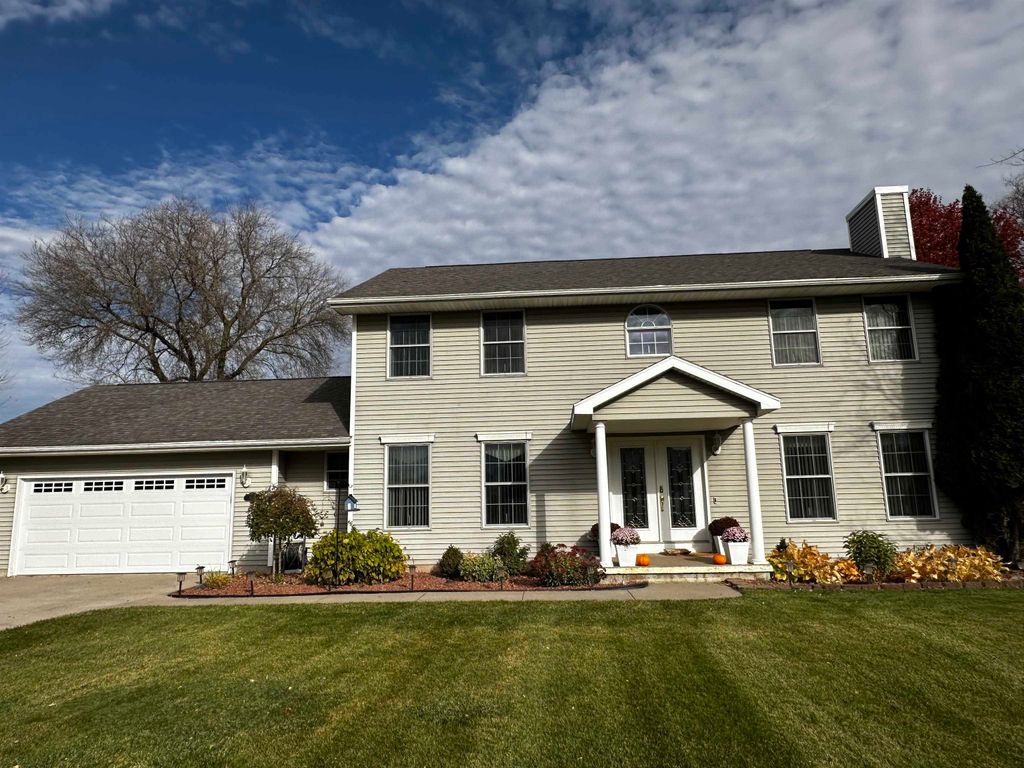 3021 Brittany Drive, Mount Pleasant, MI 48858