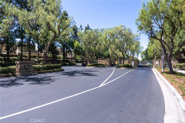 1804 Crescent Oak, Irvine, CA 92618