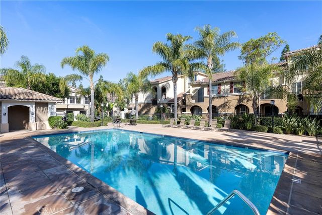 1804 Crescent Oak, Irvine, CA 92618