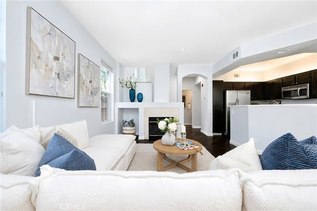 1804 Crescent Oak, Irvine, CA 92618