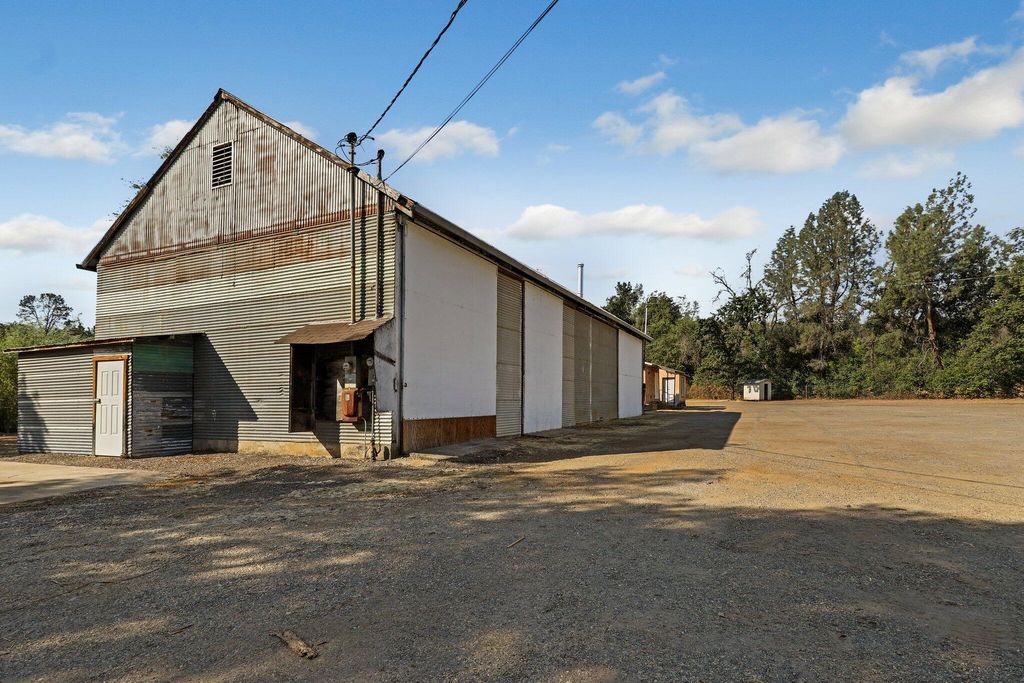 18795 Jessie Road, Anderson, CA 96007