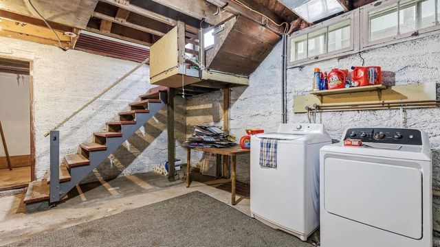 330 S Hickory Street, Platteville, WI 53818