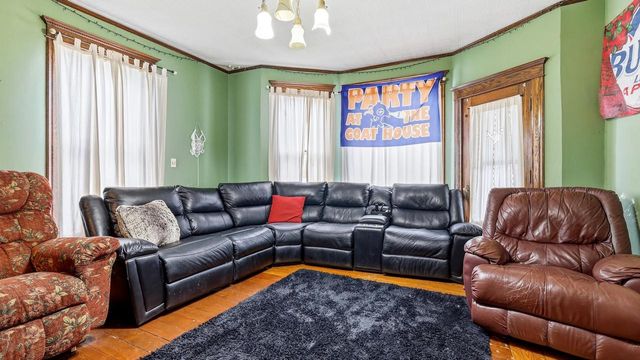 330 S Hickory Street, Platteville, WI 53818