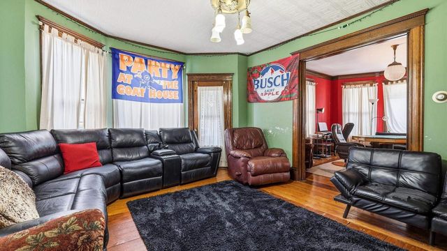 330 S Hickory Street, Platteville, WI 53818