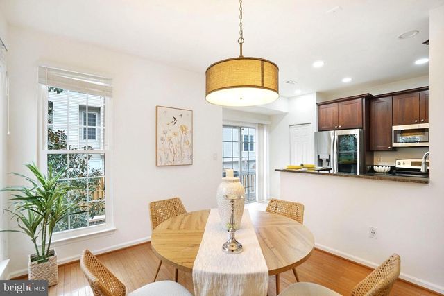 3834 ELBERT, Alexandria, VA 22305