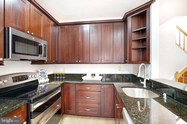 3834 ELBERT, Alexandria, VA 22305