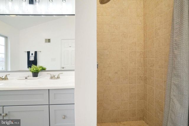 3834 ELBERT, Alexandria, VA 22305