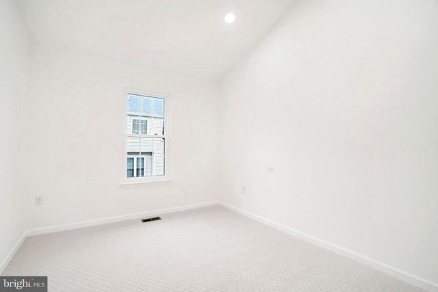 3834 ELBERT, Alexandria, VA 22305