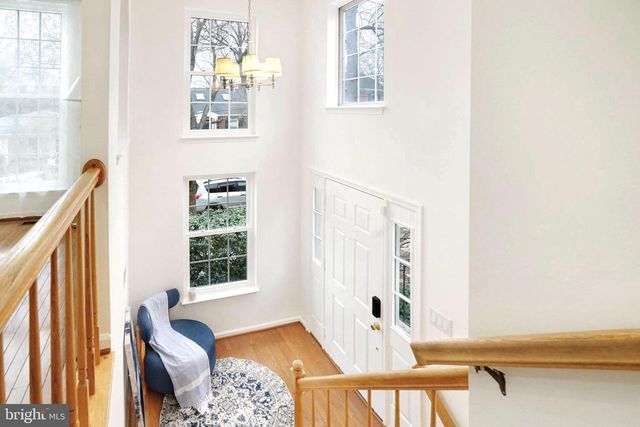 3834 ELBERT, Alexandria, VA 22305