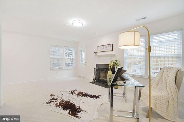 3834 ELBERT, Alexandria, VA 22305