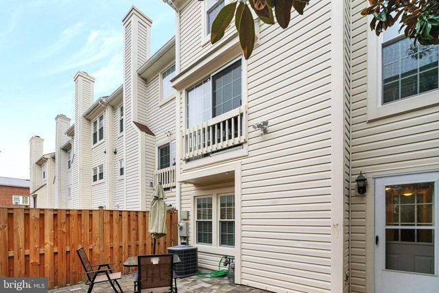 3834 ELBERT, Alexandria, VA 22305