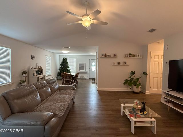 3622 Cypress Tree Lane, Marianna, FL 32448