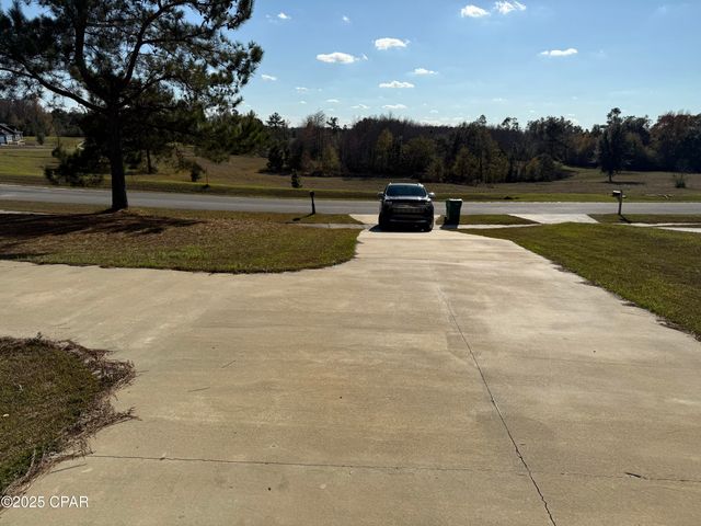 3622 Cypress Tree Lane, Marianna, FL 32448