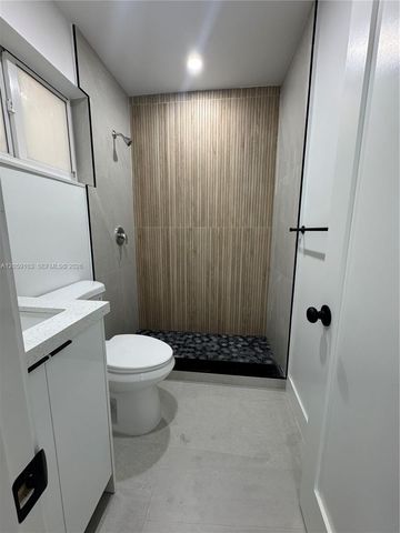 180 W 21st St 180, Hialeah, FL 33010