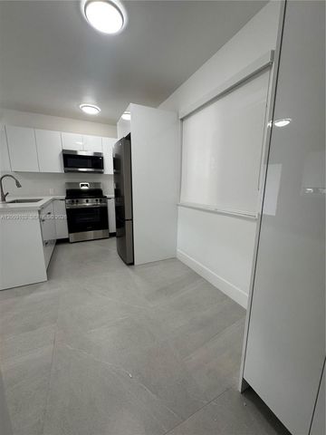 180 W 21st St 180, Hialeah, FL 33010
