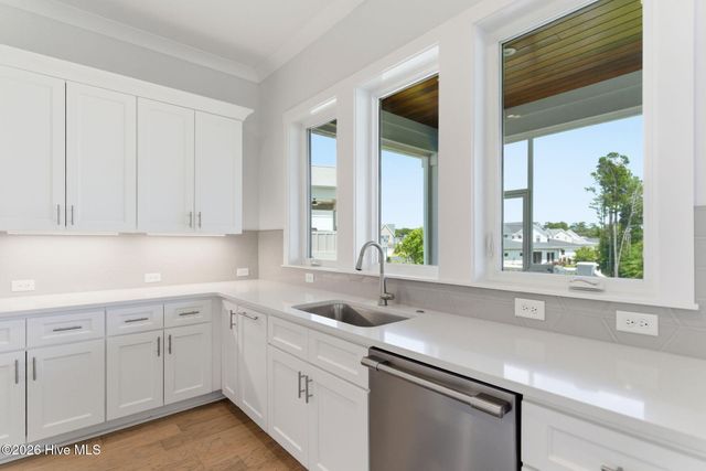 729 Waterstone Drive, Wilmington, NC 28411