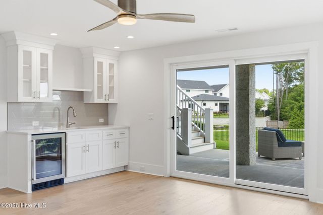 729 Waterstone Drive, Wilmington, NC 28411
