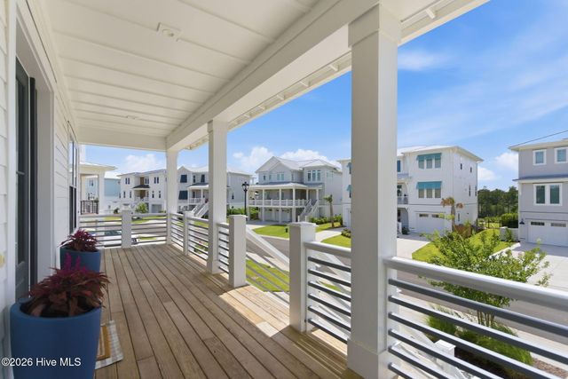 729 Waterstone Drive, Wilmington, NC 28411