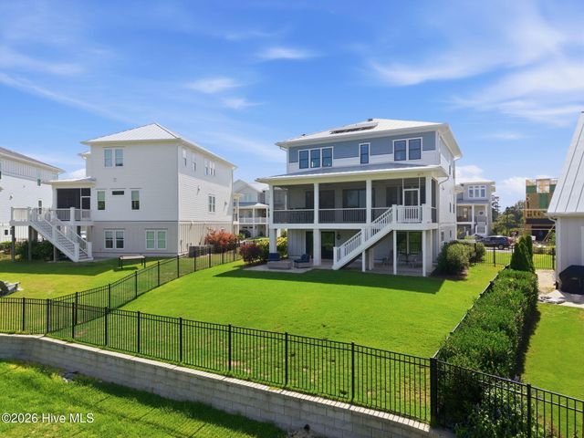 729 Waterstone Drive, Wilmington, NC 28411